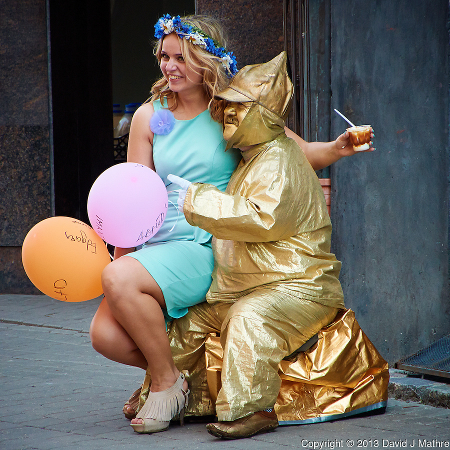 Gold Street Performer (01-June-2013)